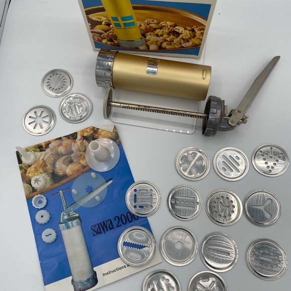 Vintage SAWA 2000 Deluxe Swedish Metal Cookie Gun Decorator Press - Picture 6 of 7